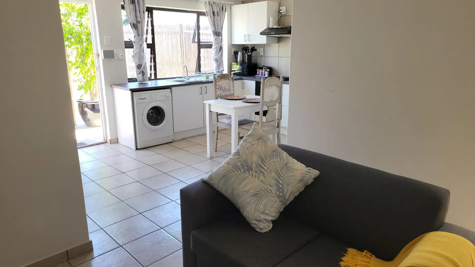 La Bella Vida Self Catering Apartments Bellville