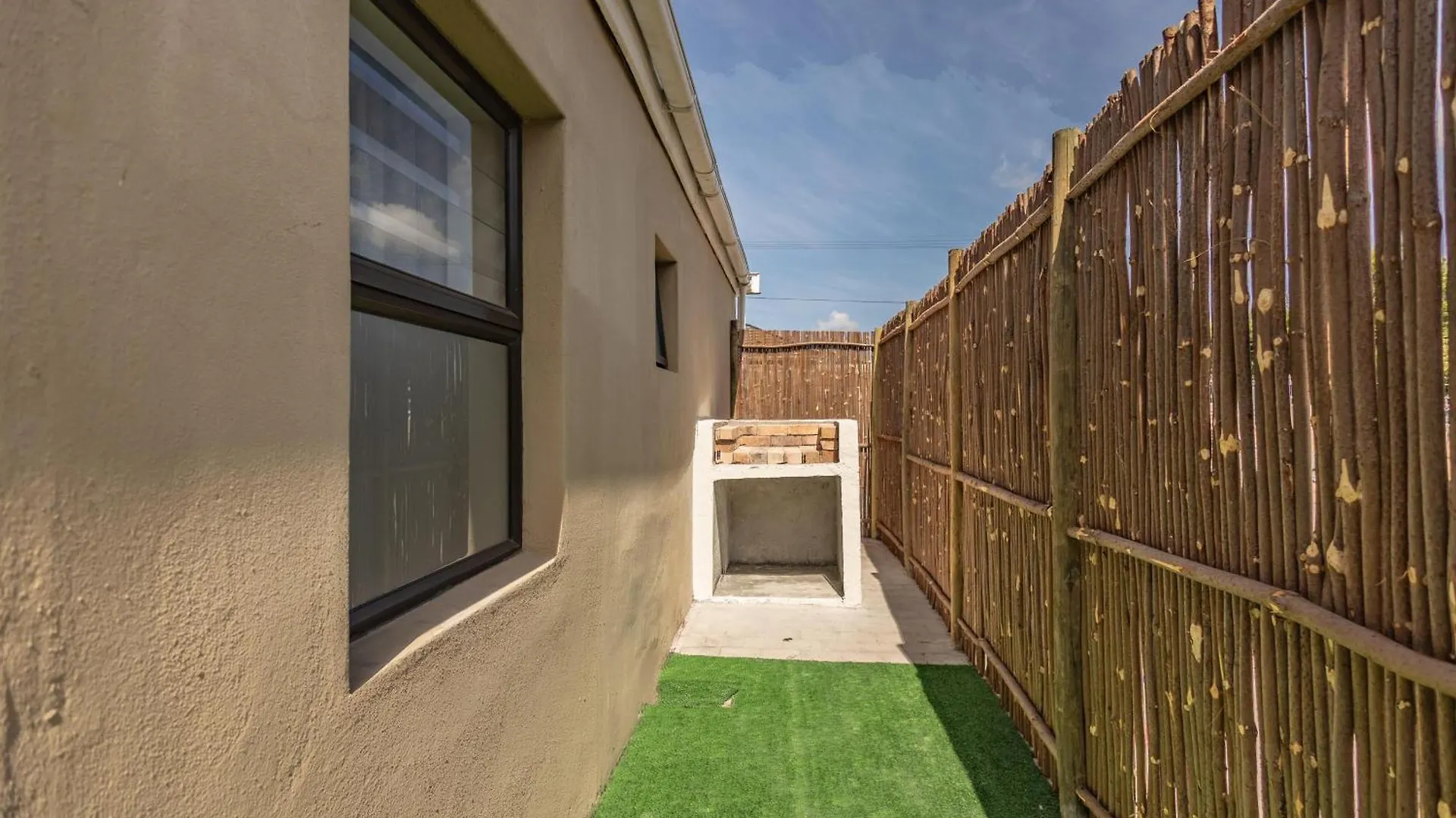 La Bella Vida Self Catering Apartments Bellville