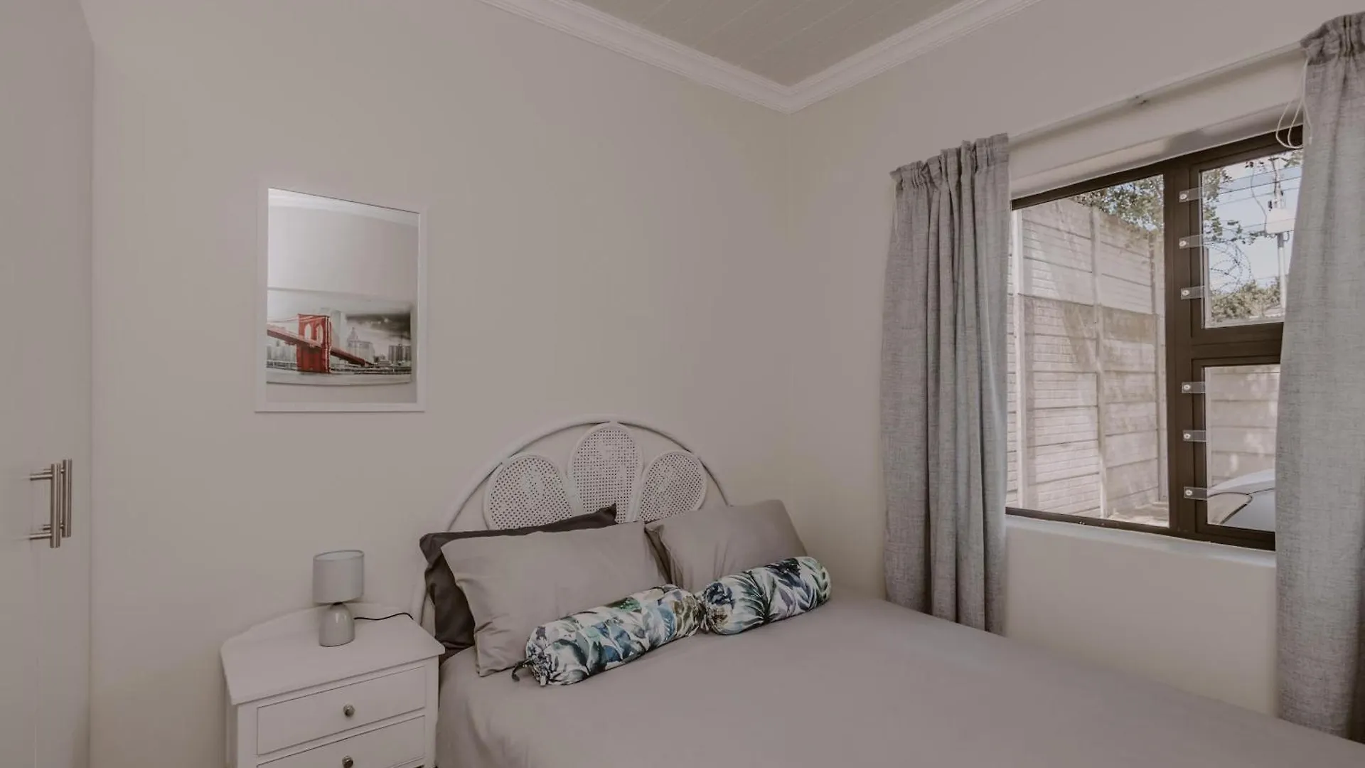 La Bella Vida Self Catering Apartments Bellville
