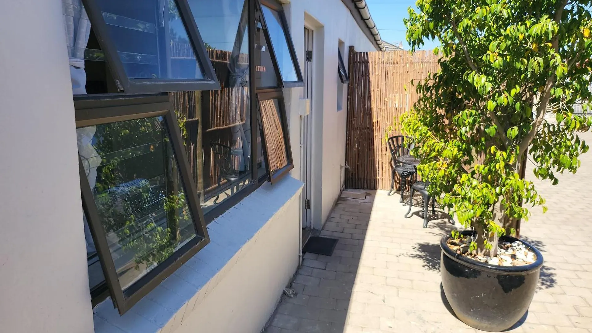 La Bella Vida Self Catering Apartments Bellville