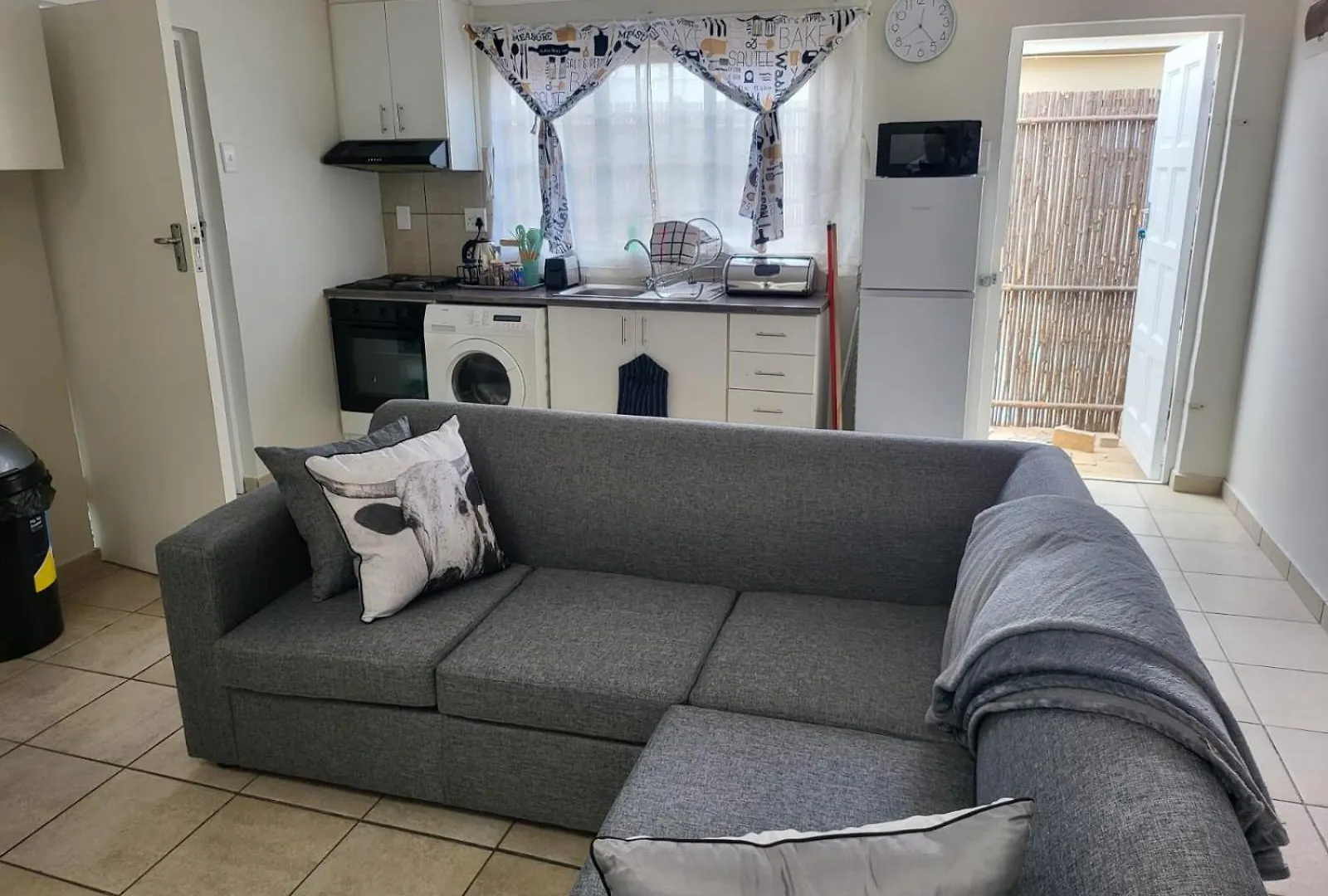 La Bella Vida Self Catering Apartments Bellville