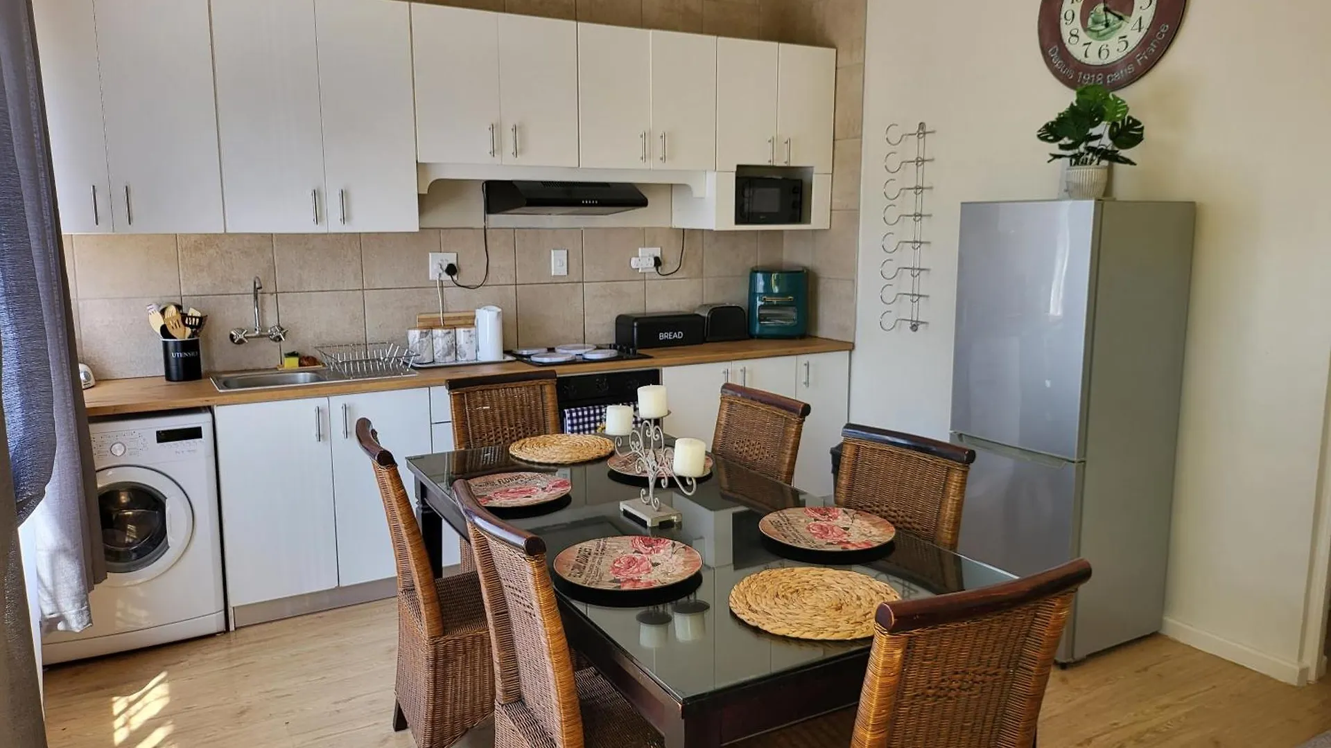 La Bella Vida Self Catering Apartments Bellville